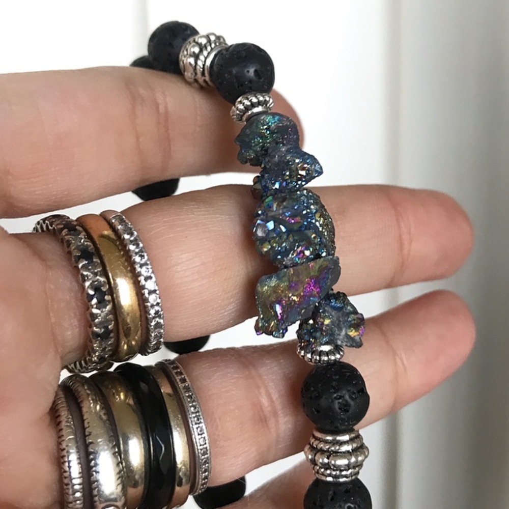 Genuine purple druzy quartz lava rock bracelet - Picture 6 of 6
